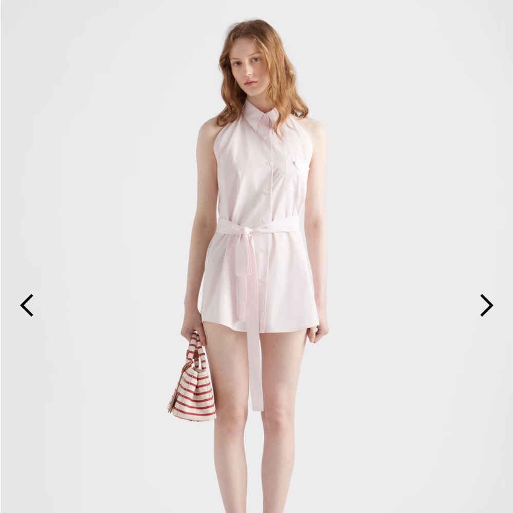 Prada sleeveless poppin dress 💕